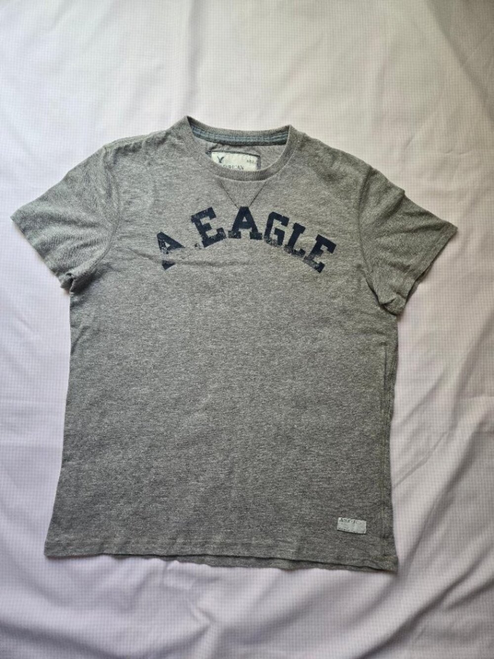 American Eagle Outfitters Vintage T-Shirt Y2K Grunge Skate. Size L. Pre-owned.
